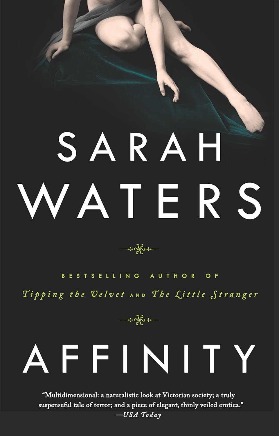 sarah-waters-affinity-gothic-novel.jpg